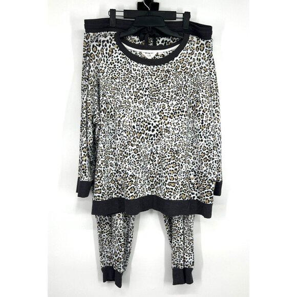 Secret Treasures Pajama Set Leopard Print Long Sleeve Jogger Top - Picture 2 of 14
